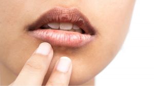 Lipstik Matte vs Satin – Mana Lebih Sesuai untuk Bibir Kering?